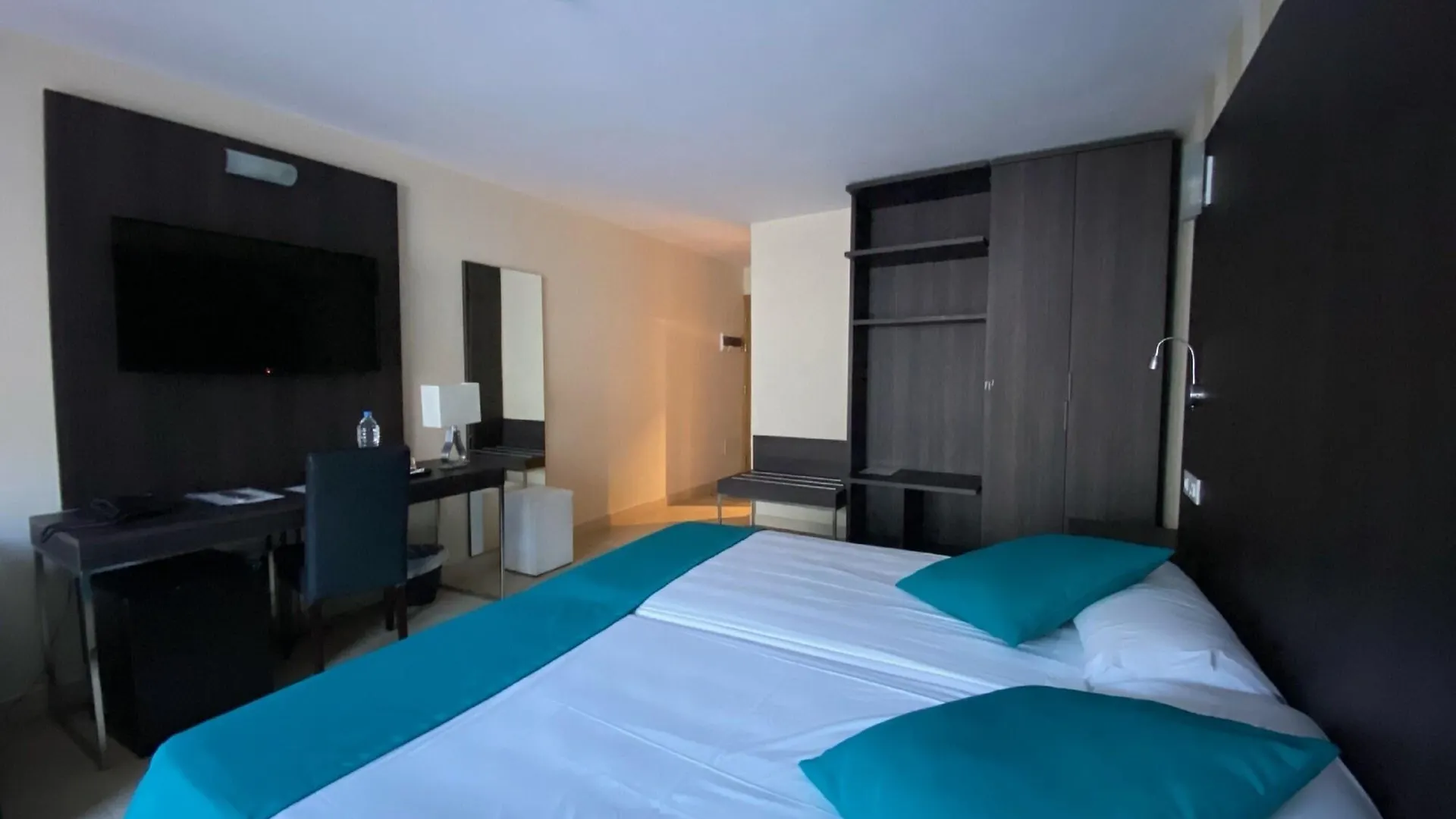 Hotel La Aldea Suites San Nicolás